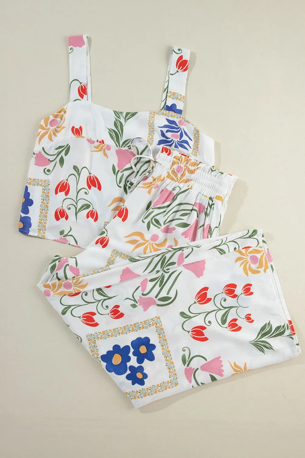 Trendsi casual comfortable clothing set featuring floral print crop top and matching pants