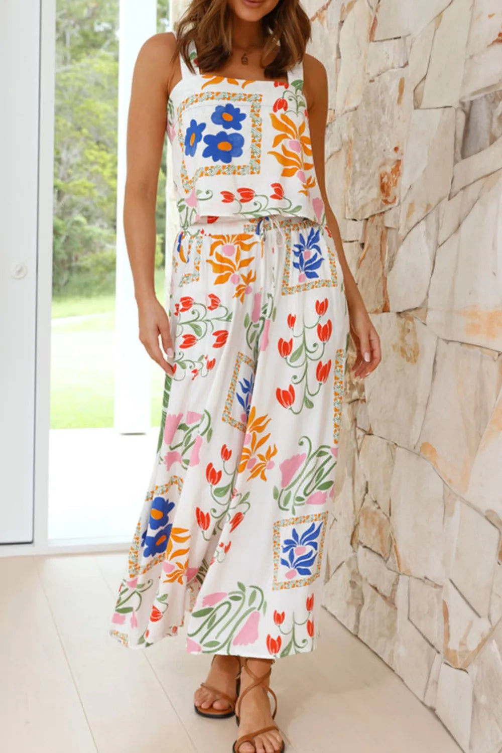 Trendsi Floral Print Casual Comfortable Clothing Set with Sleeveless Top and Flowing Pants