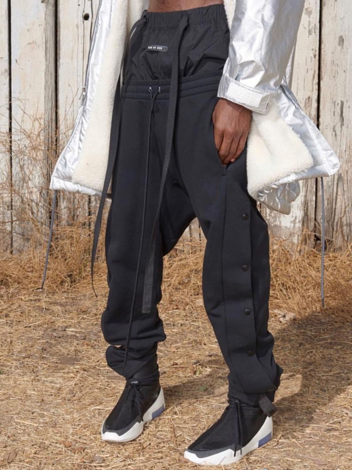 Trendy comfortable men's pants in black featuring adjustable waist and stylish design for casual wear