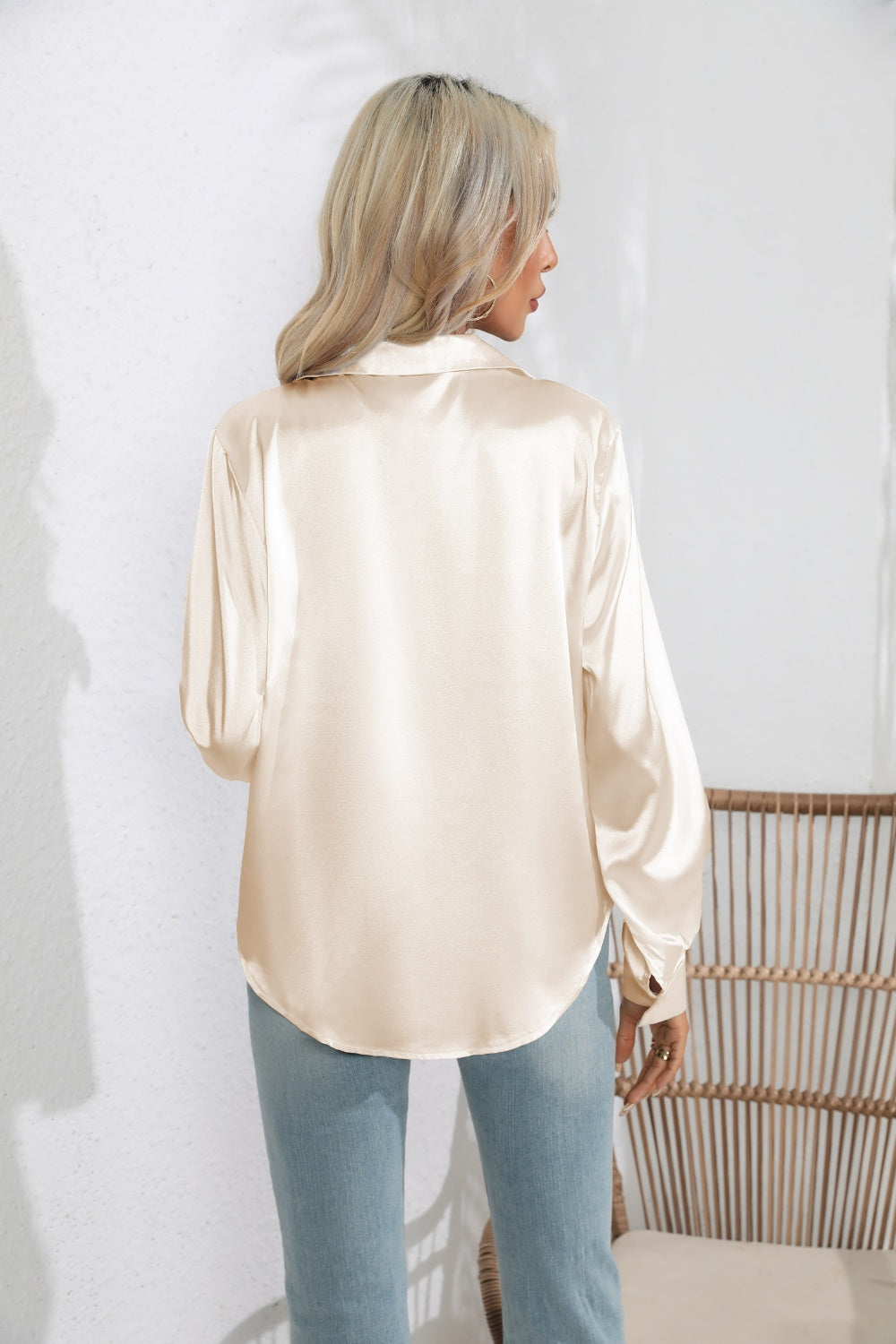 Elegant Lapel Collar Long Sleeve Shirt in Cream with a Relaxed Fit for a Stylish Look